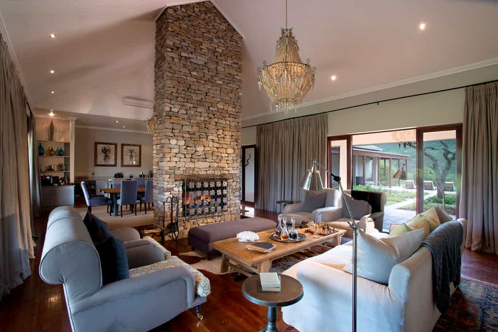 The welcoming U-shape with four ensuite bedrooms are cleverly designed around the central courtyard and its large, inviting swimming pool