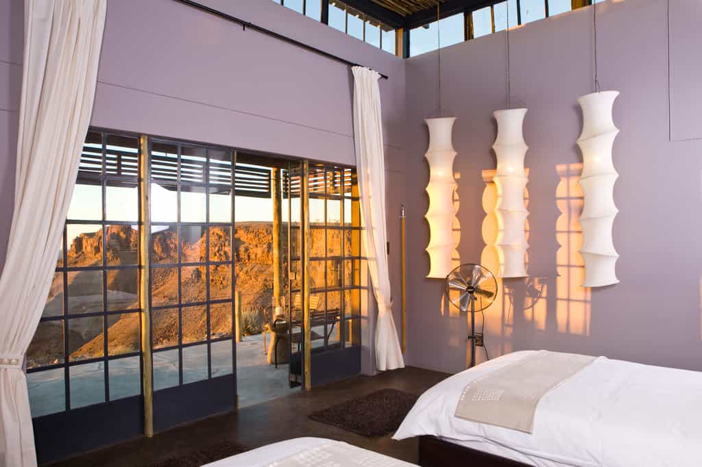 Twin room 