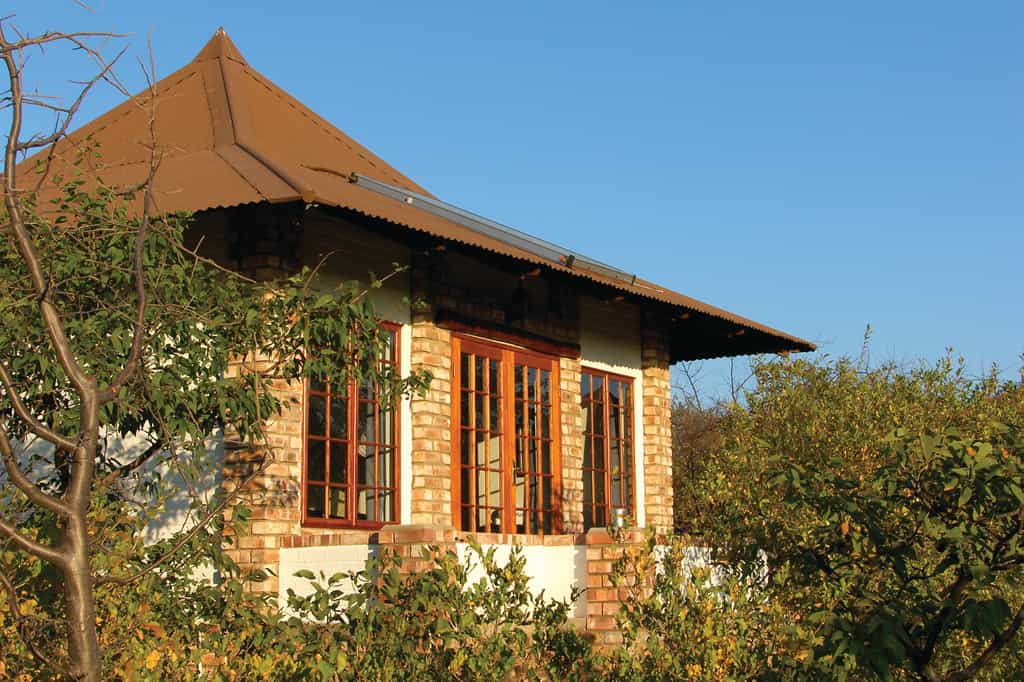 Side view of bungalow 