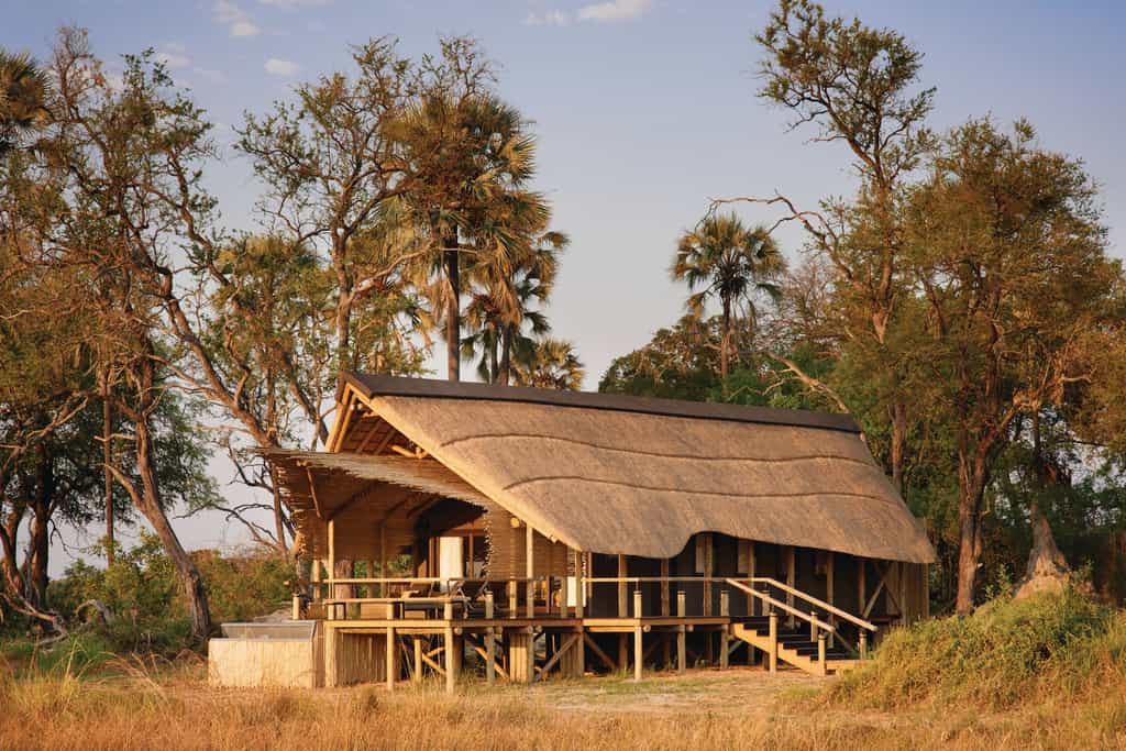 Featuring an extended deck