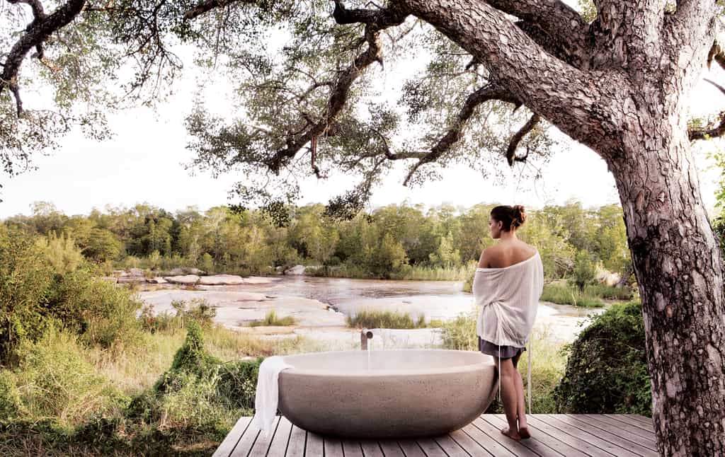 Outdoor Riverview bath