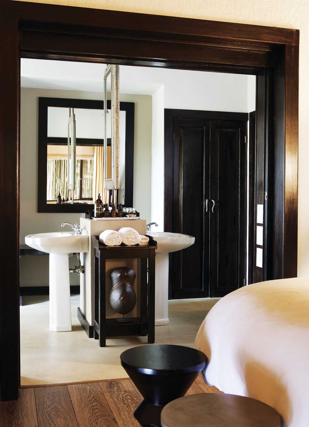 Standard Chalet Bathroom