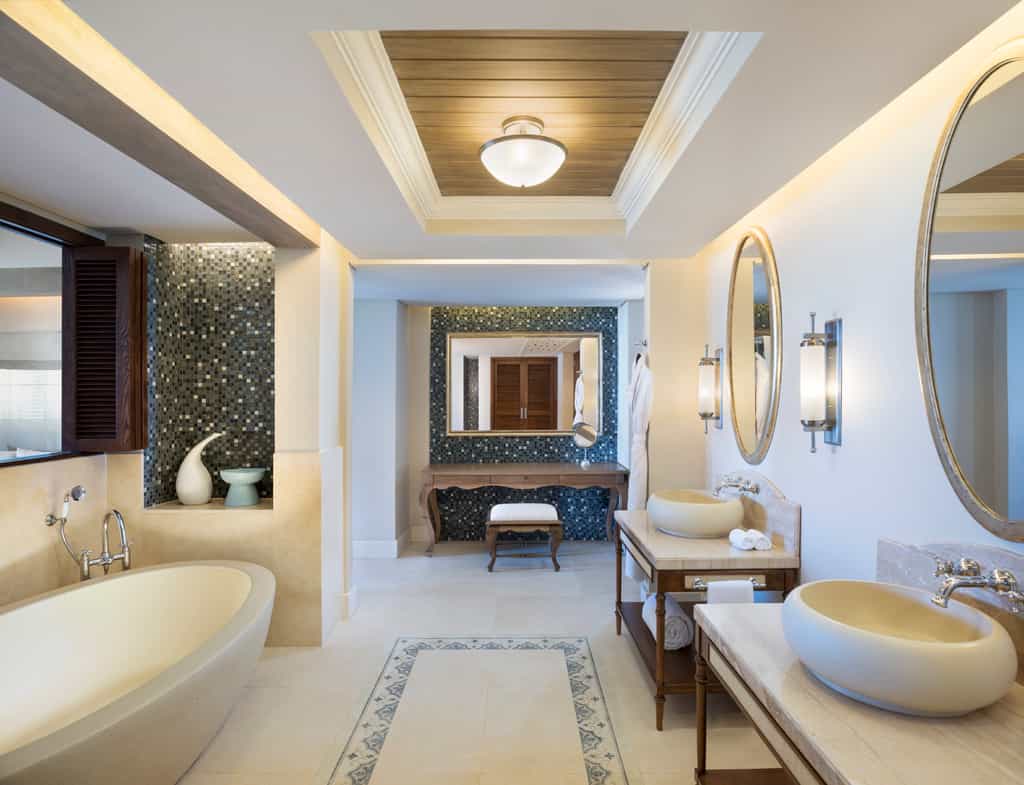 Grand Suite Bathroom