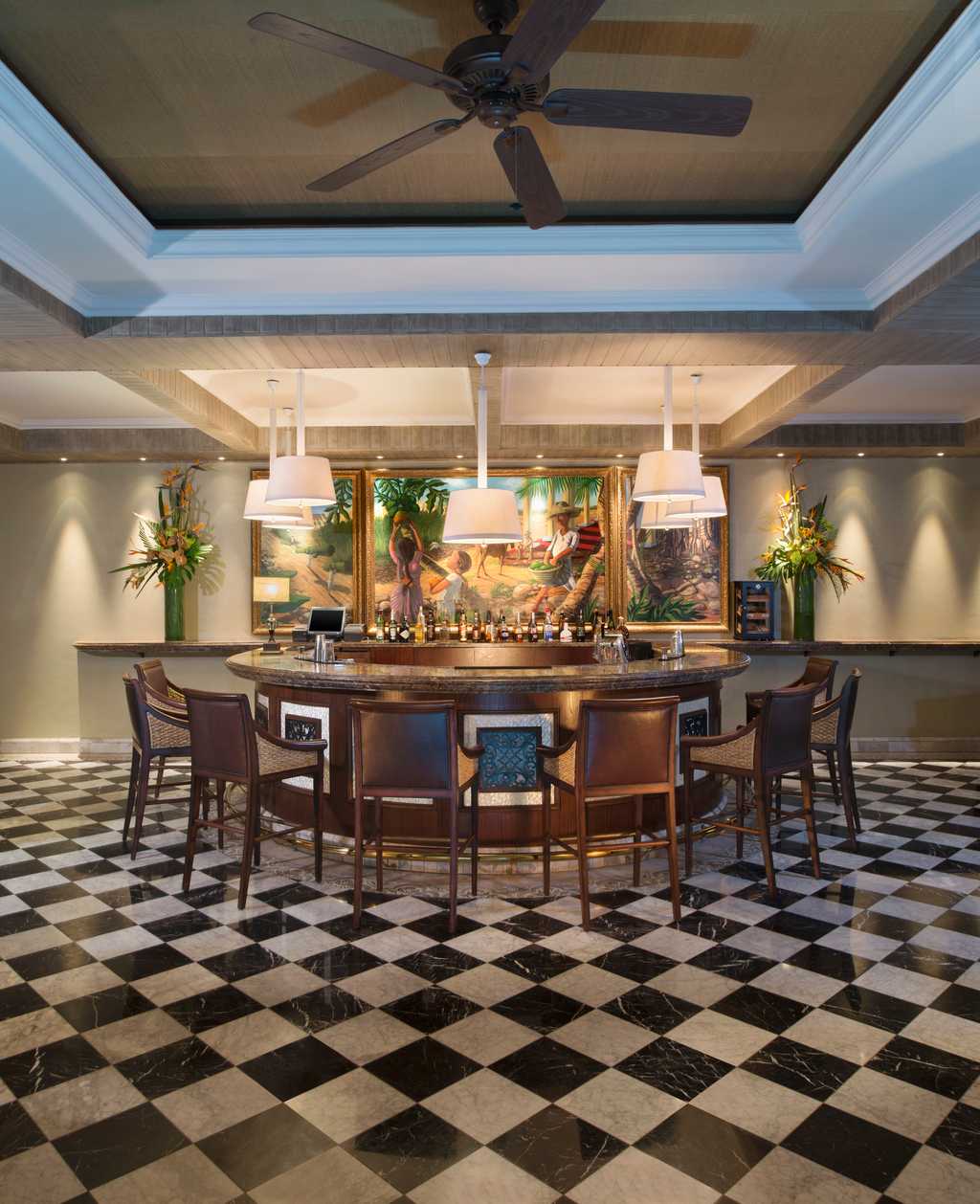 The 1904 Bar