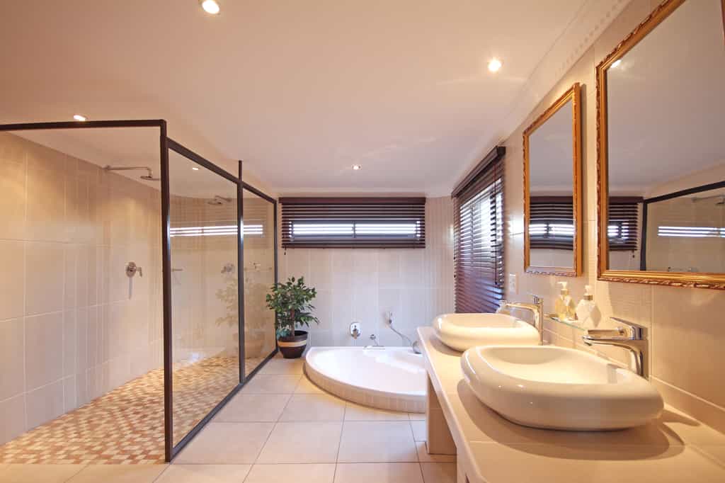 Bathroom in Executive villa