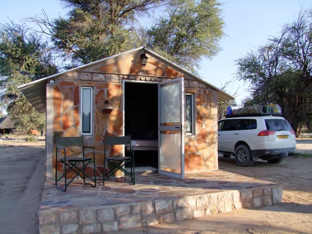 Luxury tented chalet with electric geyser