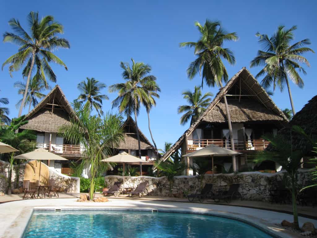 Our standard rooms organized in 3 bungalows of 4 rooms each. Garden/Pool/Sea view.
