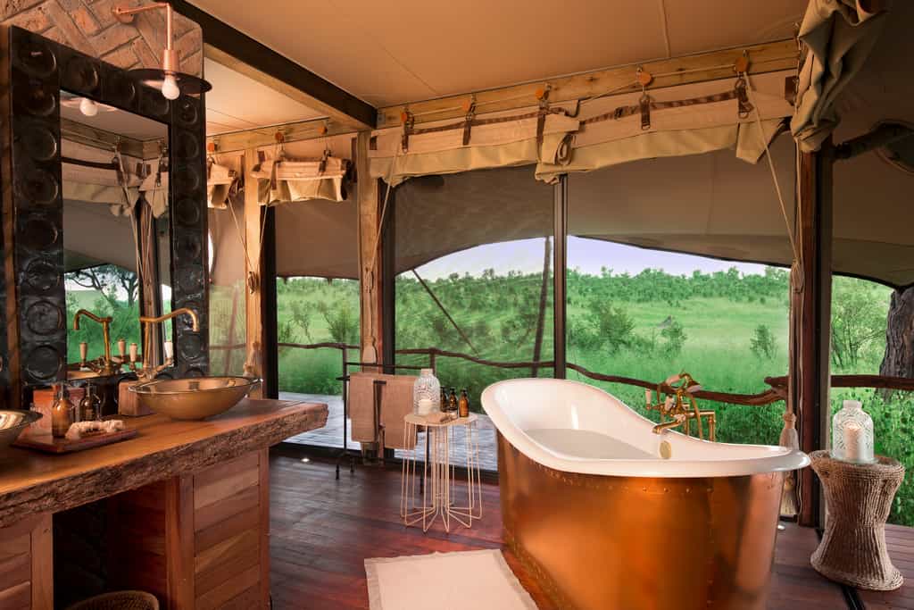 Bathroom at Somalisa Camp