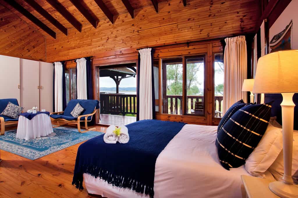 The Luxury/Honeymoon Suite