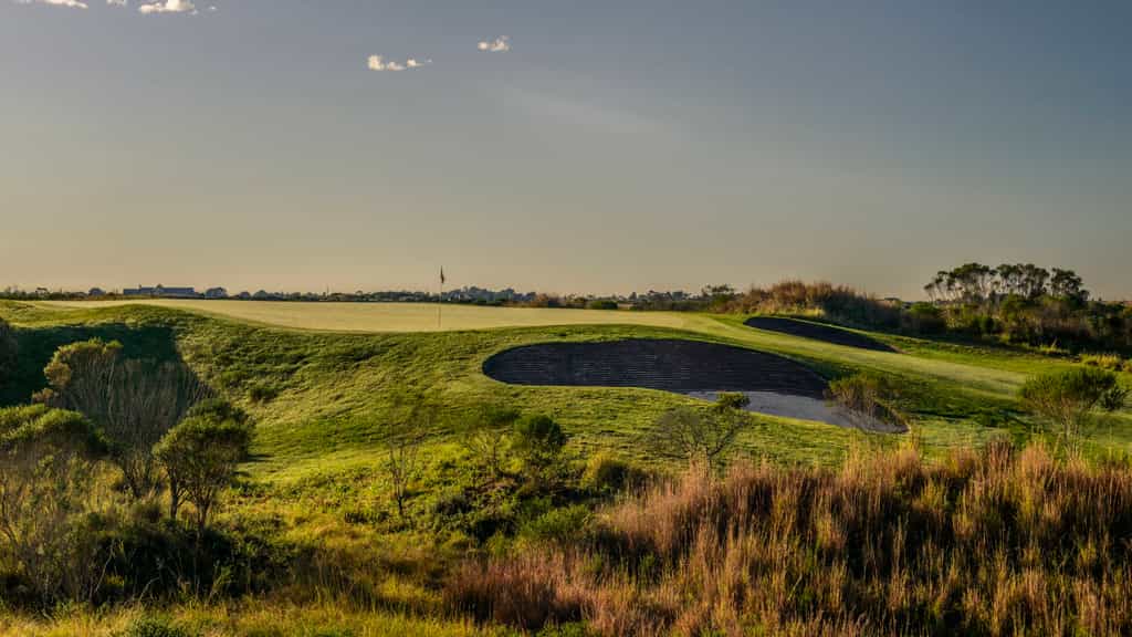 Par 4 10th hole 