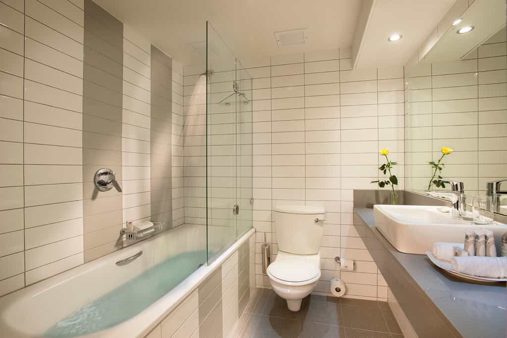 PortsWood Bathroom with shower over bath