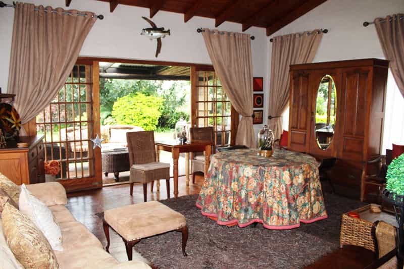 Spacious Living Room