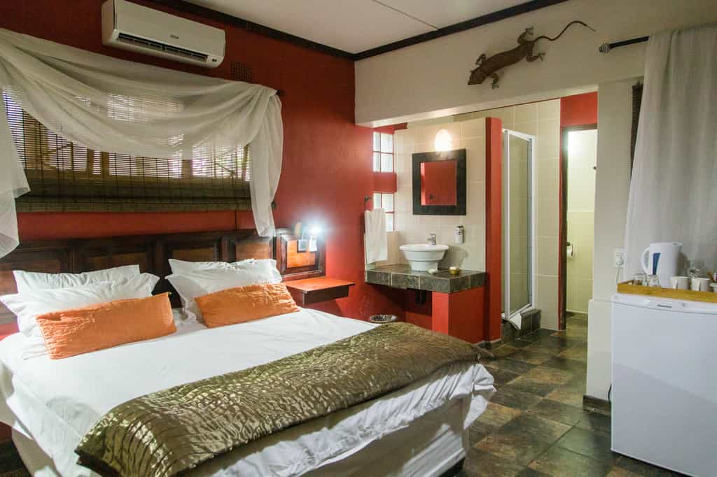Small Room 