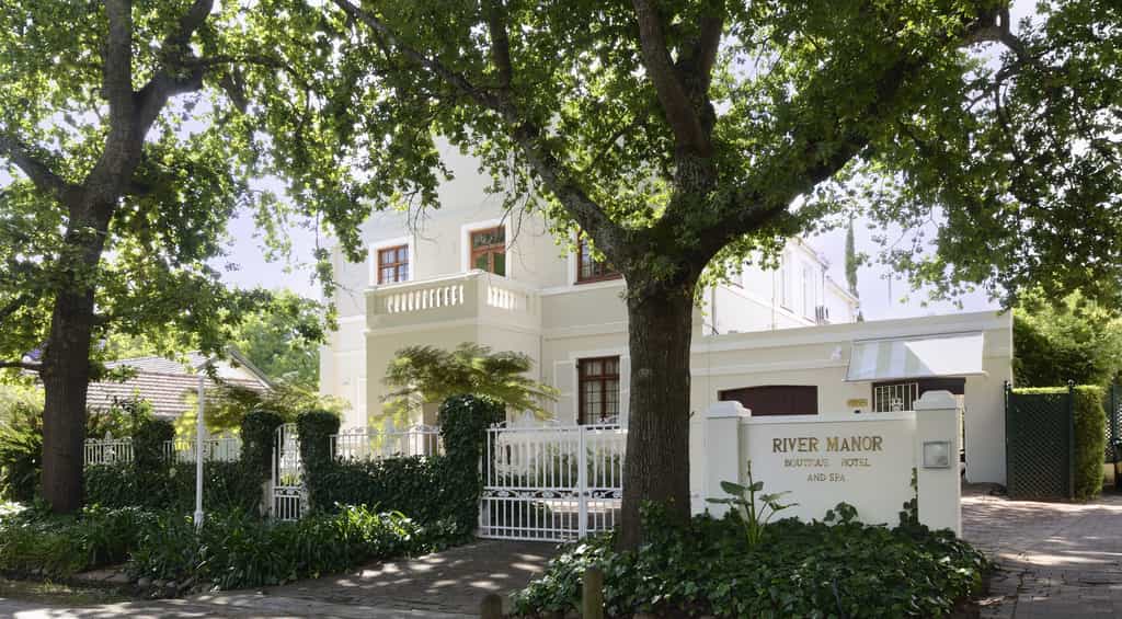 Front of River Manor