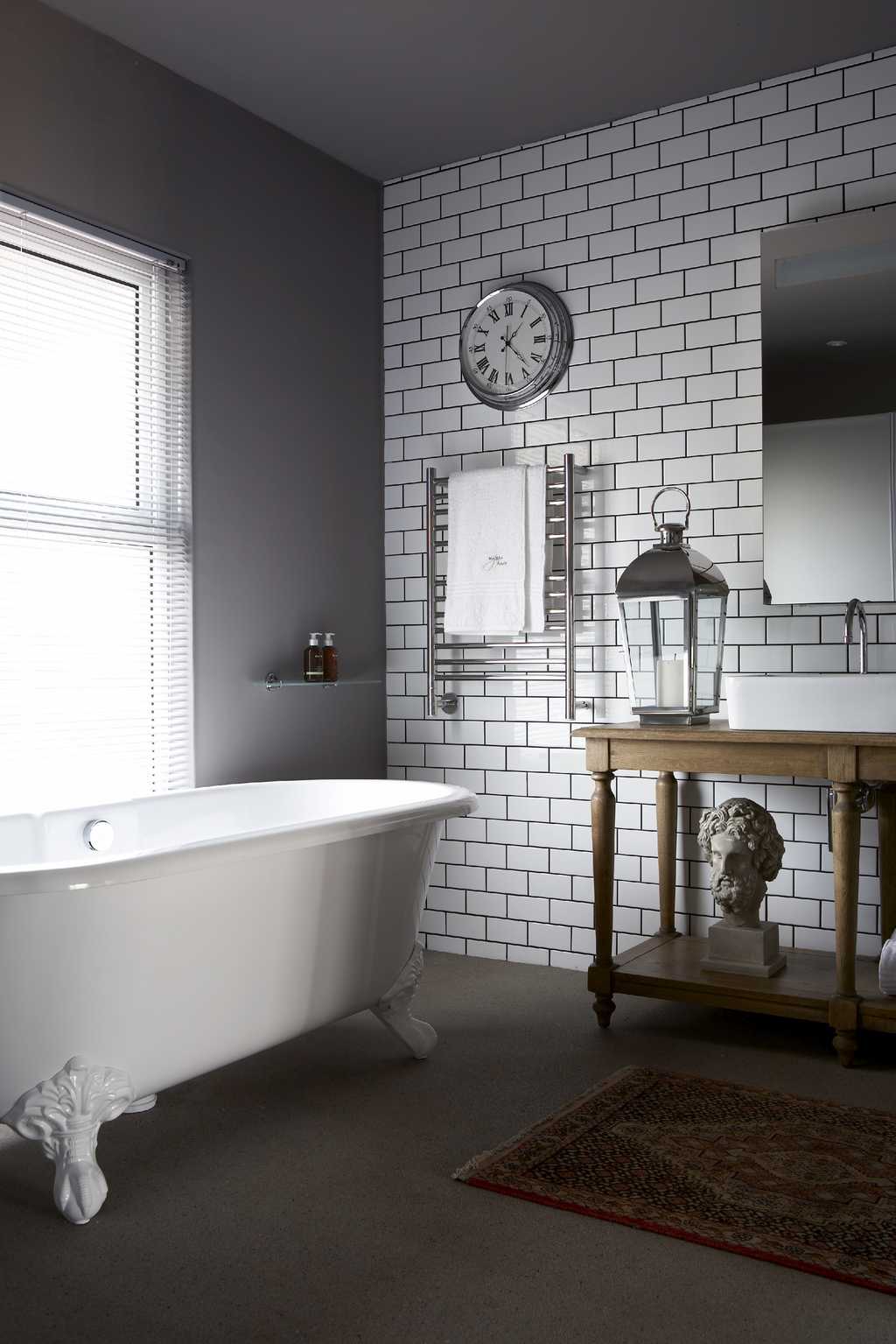 Spacious bathroom