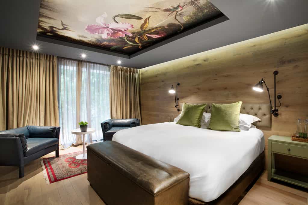 Pink flower Premier Bedroom ceiling