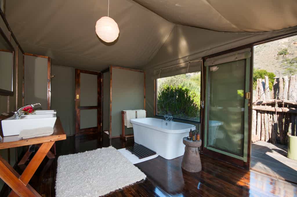 Spacious En-Suite Bathrooms