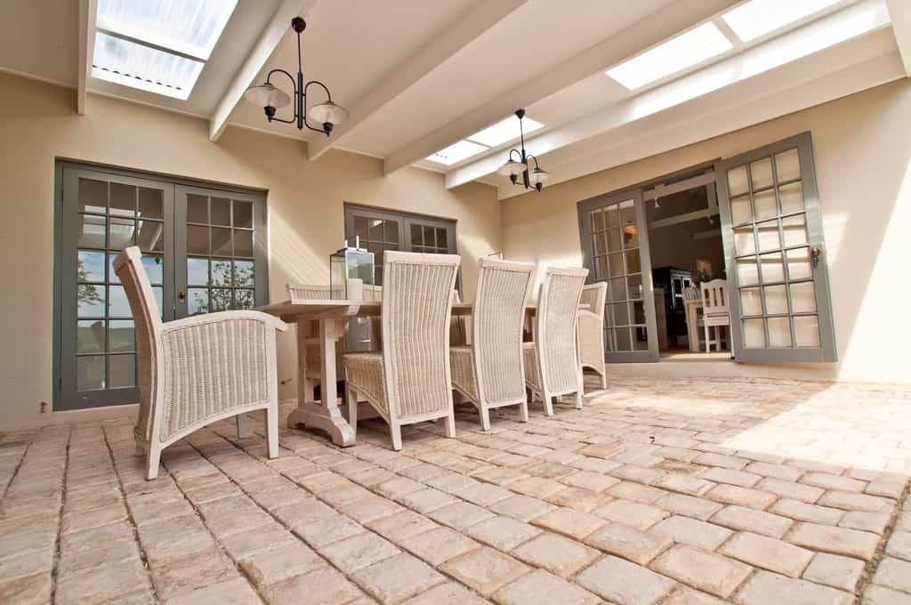 Exterior entertainment area