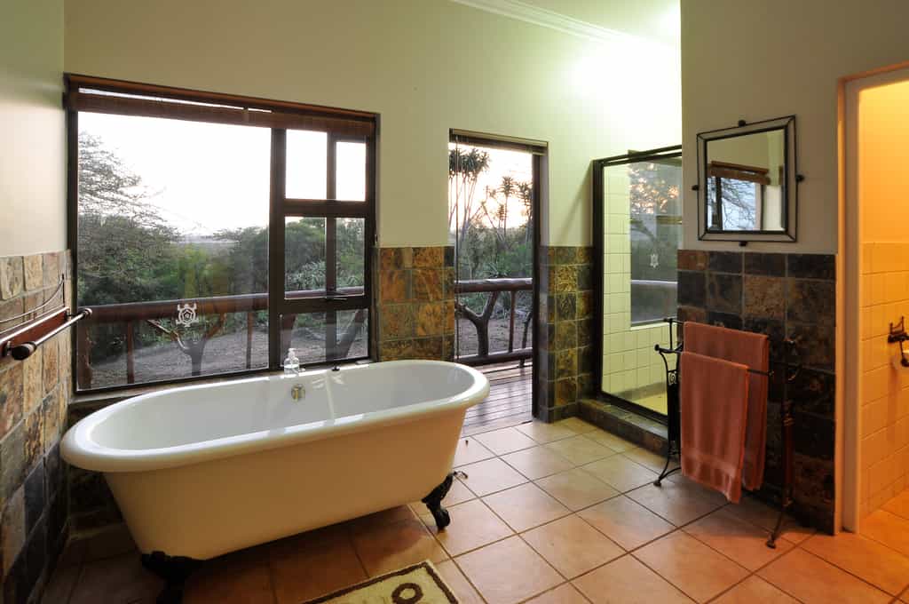 Mkhulu's self-catering house (Dinner optional)
