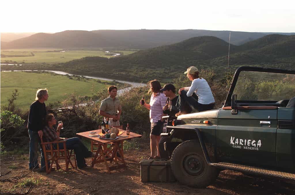 Enjoy drinks at dusk over the wild Kariega landscape. 