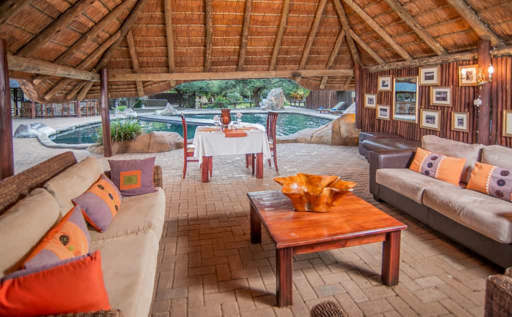 Outdoor Lounge