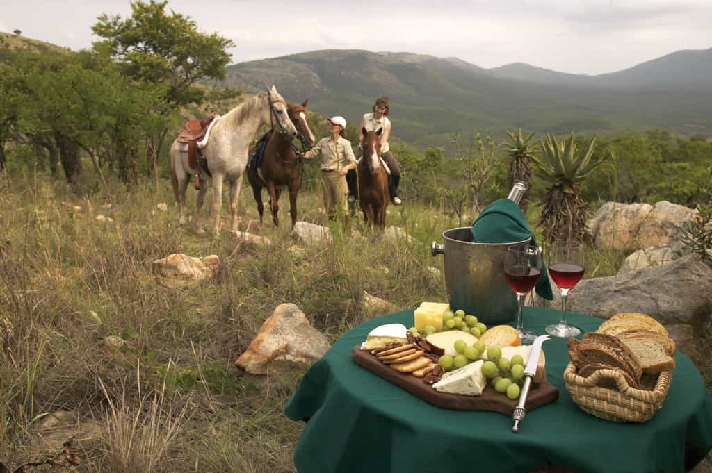 Have a break while riding in the Reserve and enjoy a meal!