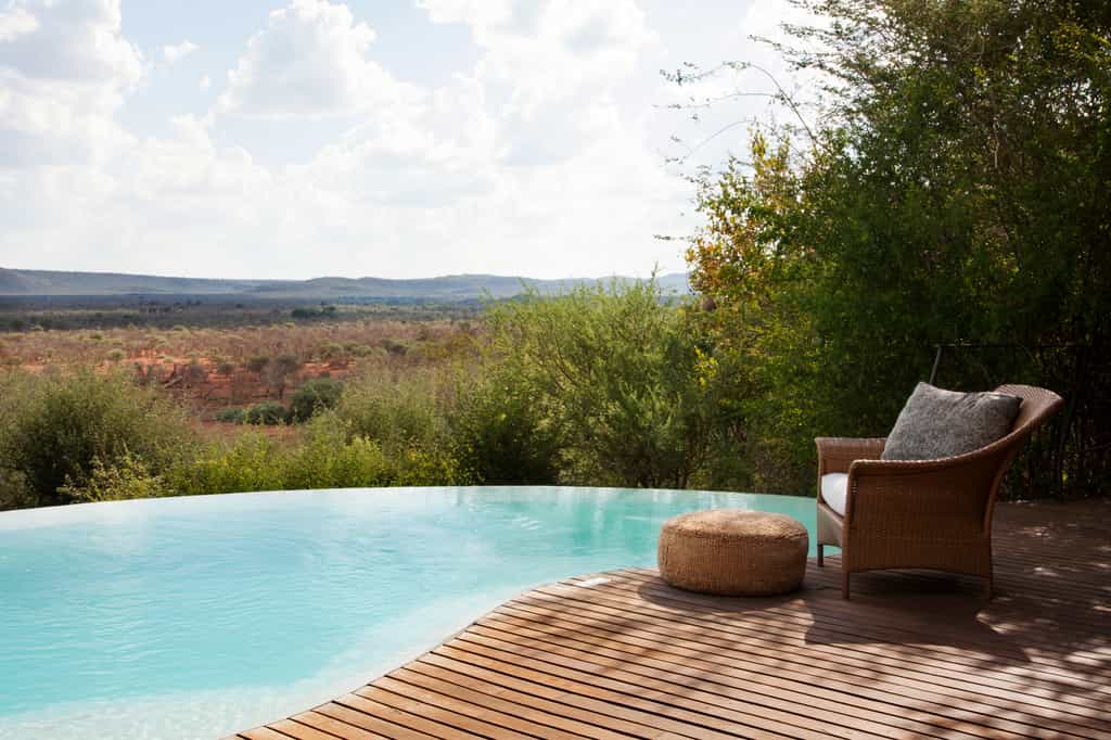Private pool deck overlooking the Madikwe 