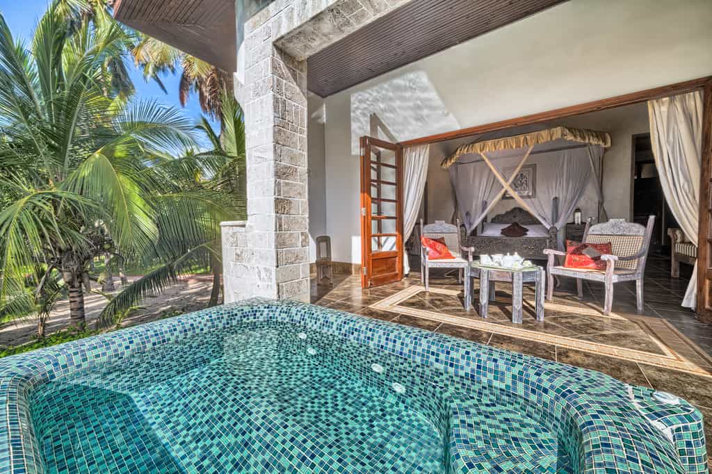 Jacuzzi Suite with Private Jacuzzi on the balcony
