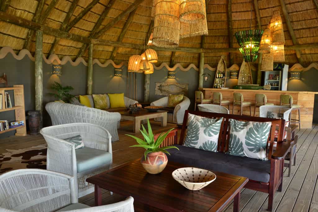 Main area lounge