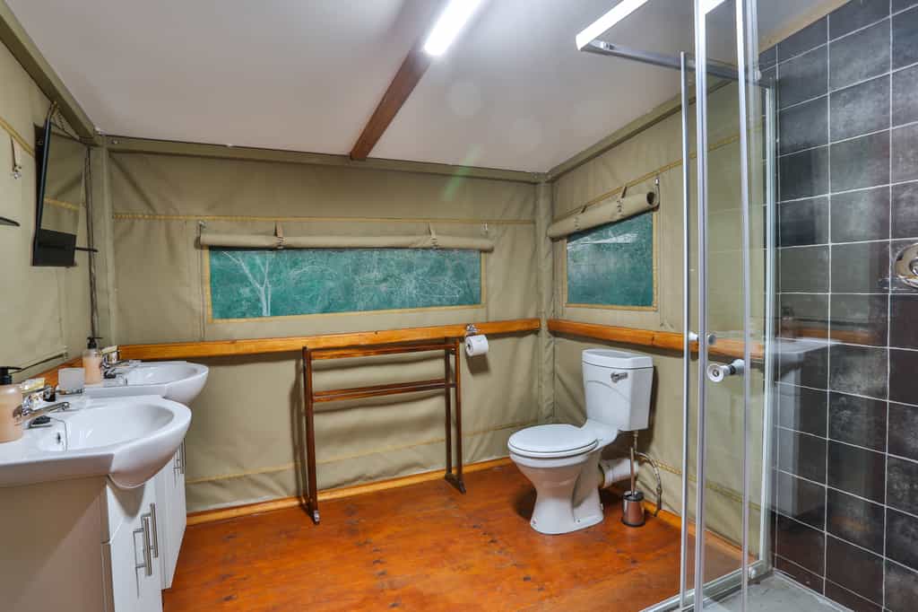 Safari Tent bathroom 