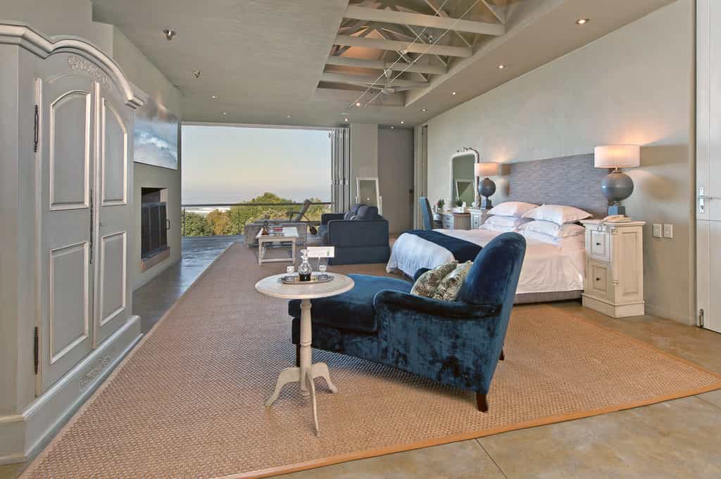 More seating area and the TV cabinet of Southern right suite