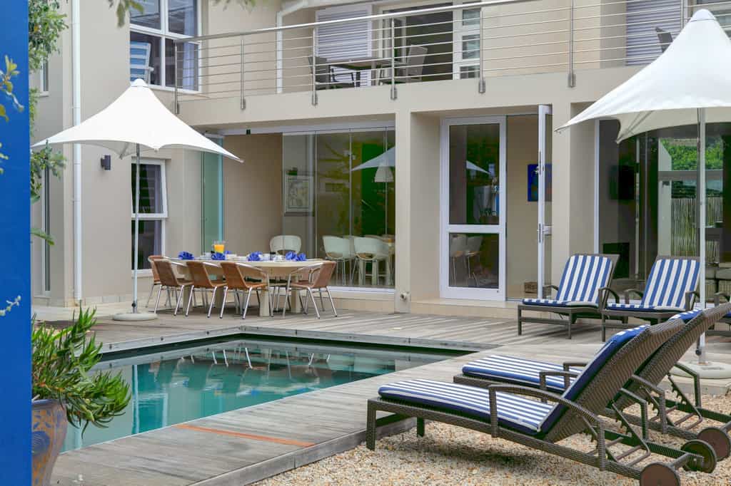 Pool & Deck 