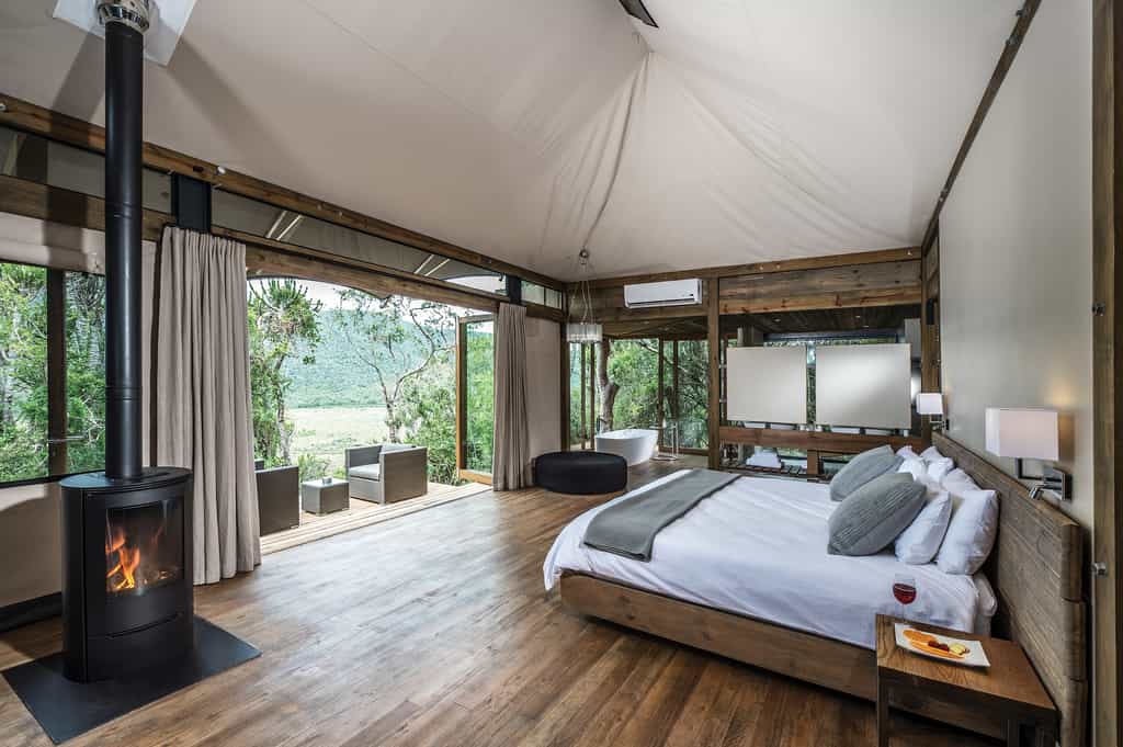 Bedroom / Bathroom interior