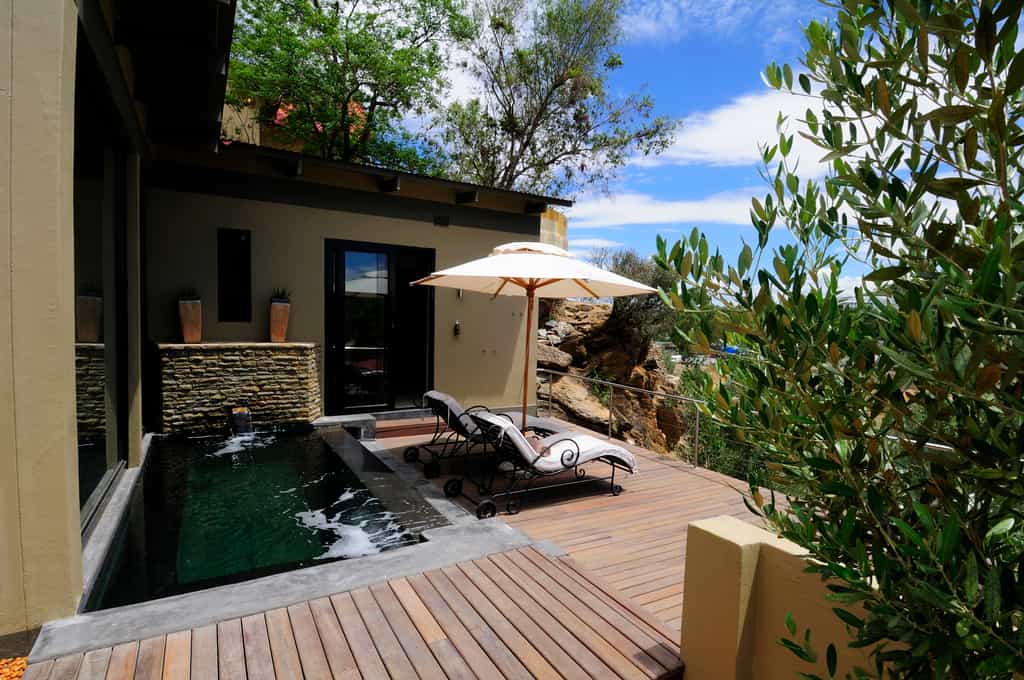 Terrace & Plungepool