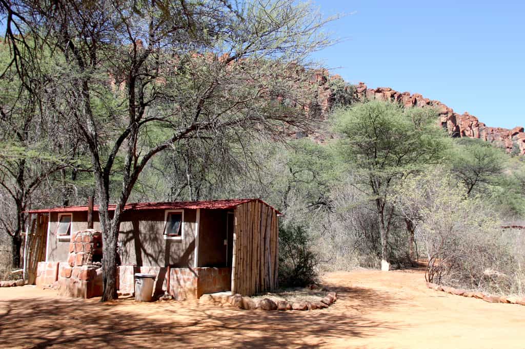 Each pitch has its own shower/toilet in the central ablution block, with hot and cold water.