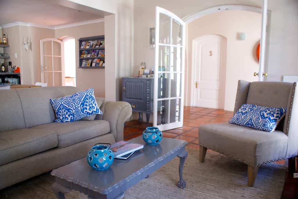 Guests are received in the main lounge on check in