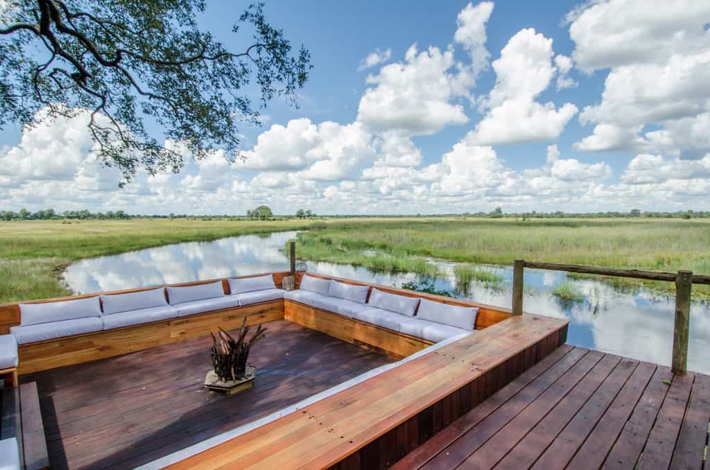 Deck seating area