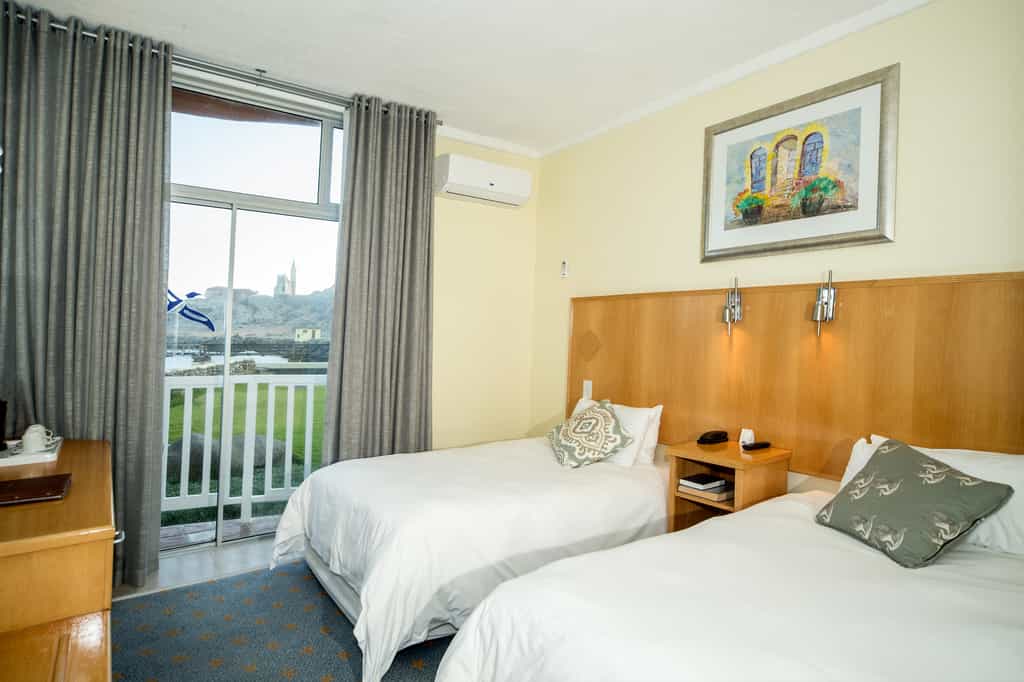 2017 STANDARD TWIN ROOM