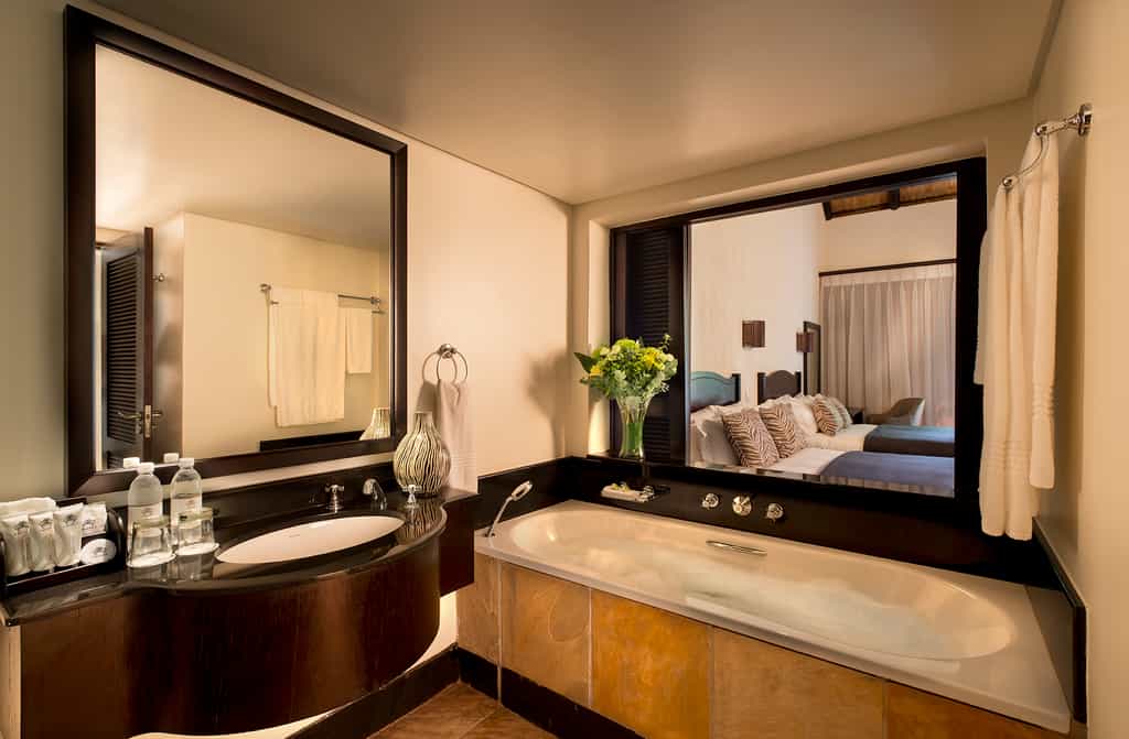 Standard Room Bathroom 