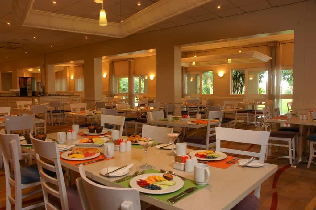 Breakfast room
