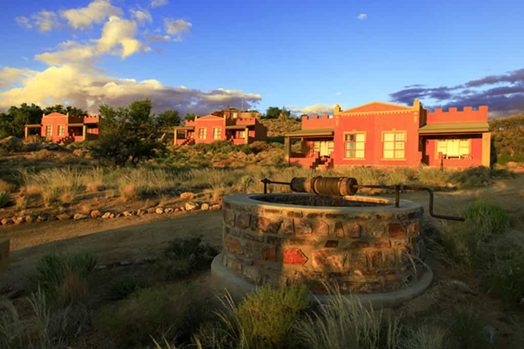 Desert Horse Inn is located in the Aus Mountains at 1,400 metres above sea level.