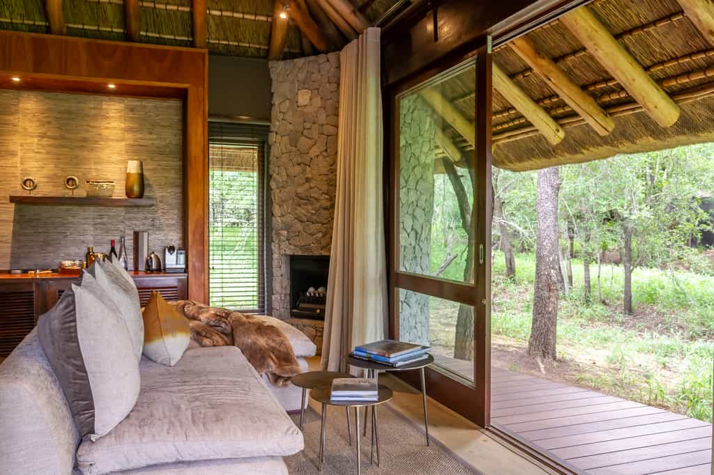 Suite- Lounge