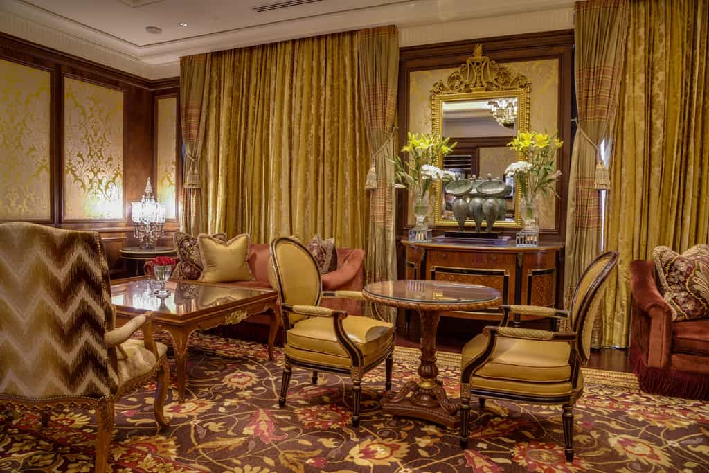 The Royal Club a hotel within the hotel pampers guests with its highly personalized services and exclusive amenities. With 5 complimentary F&B presentations round the clock, dedicated concierge, airport transfers in BMW, it is one of the most sought after luxury experiences in the world. 