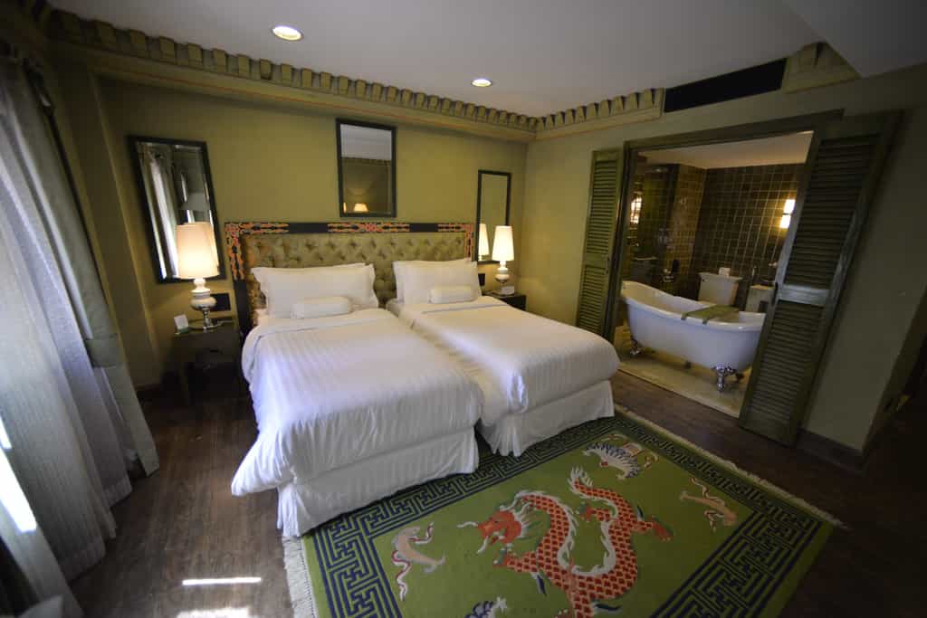 GREEN DELUXE ROOM