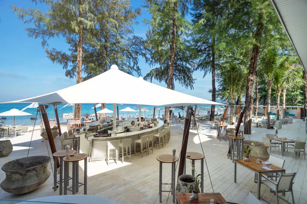 Catch Beach Club Bar