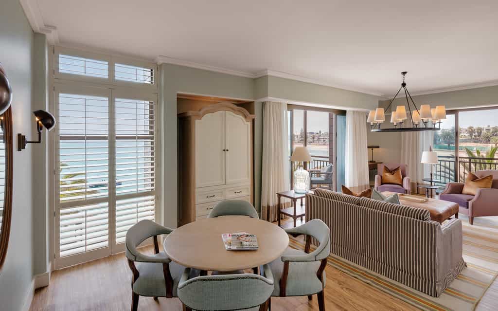 Luxury Suite Lounge