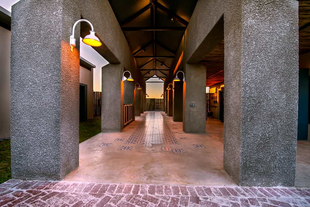 Etosha King Nehale - lodge entrance