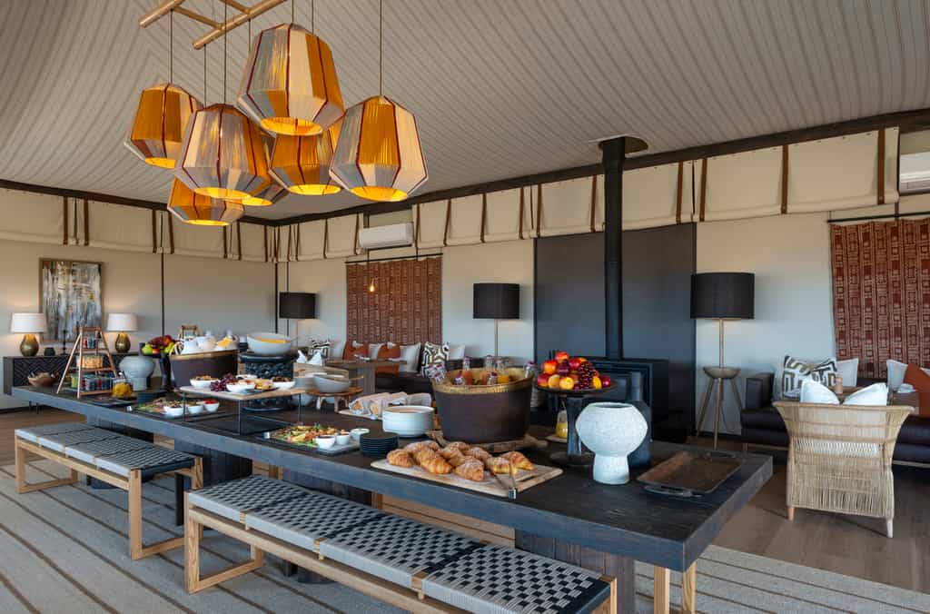 Sindile Dining Room and Breakfast Buffet