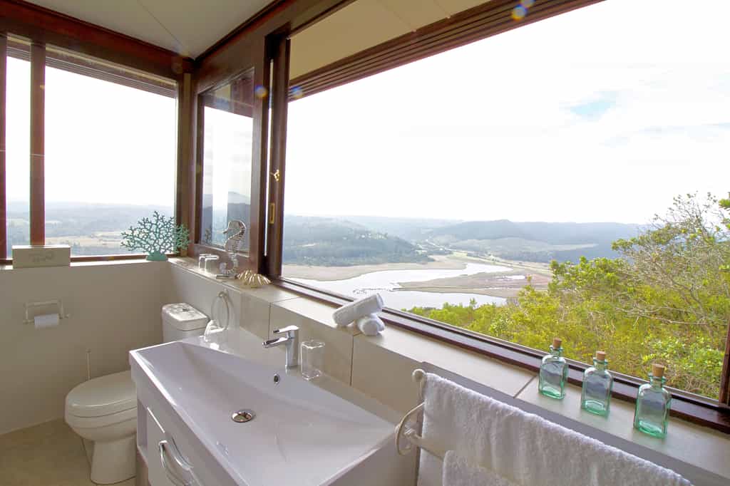 Bathroom Suite 3