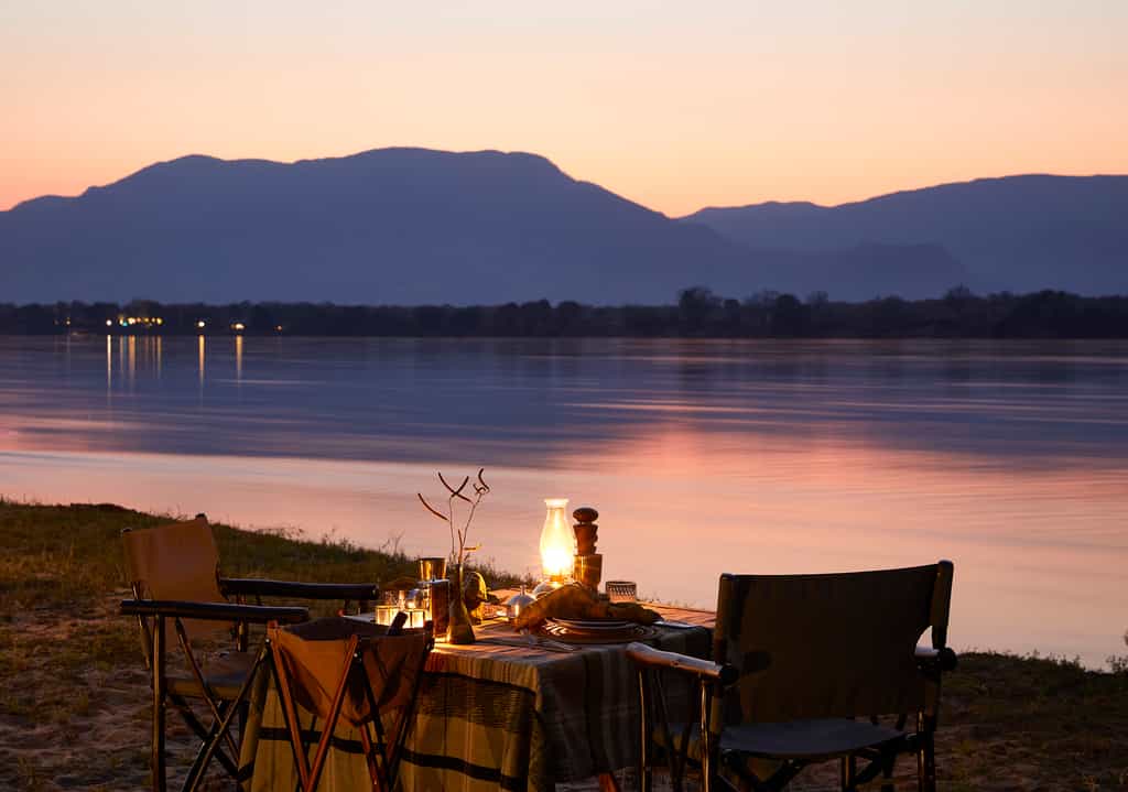 Riverside Dining